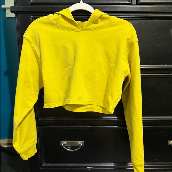 lululemon athletica Yellow Crop Top Hoodie - Picture 1 of 3